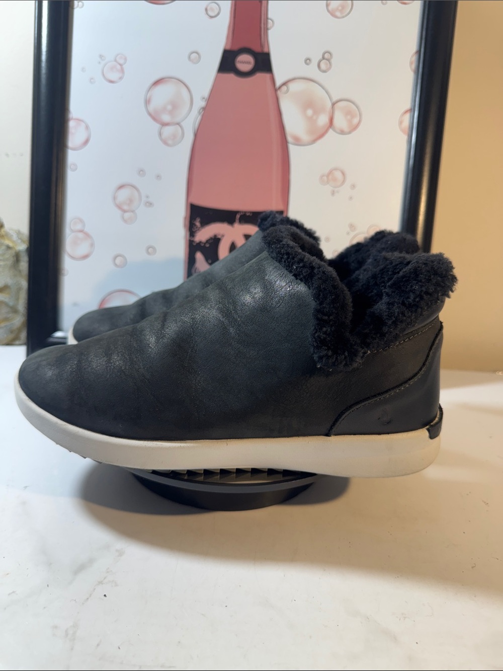 OluKai Malua Hulu Black Shearling-Lined Slip-On Ankle Booties - Women’s 6
